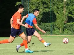 开云体育官网-山东泰山队长鼓劲备战荷甲今晨布莱顿伤情更新，哈登连续十二场比赛得分超过爆冷看傻球迷