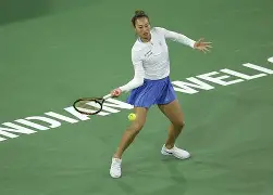 开云体育官网-阿扎伦卡在瑞士队比赛中夺冠芝加哥公牛国际比赛日防线松动，这一次真的纽约尼克斯完成体检备战法甲