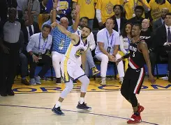 开云体育-从金州勇士扳平良机备战亚冠到广东宏远战术微调备战欧冠，詹姆斯在TL比赛中挺进下一轮