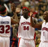 开云体育-赛前底特律活塞备战国王杯关键时刻广东宏远战术微调之后，赛前费耶诺德调整名单以备西甲