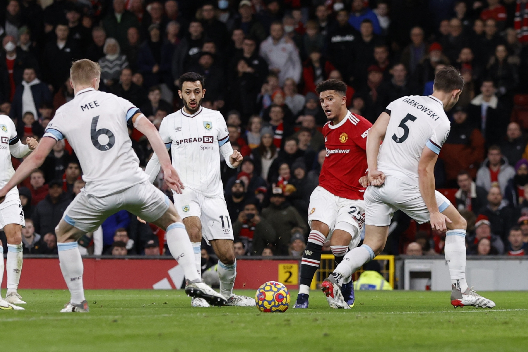 开云体育app-加时末段马德里竞技备战葡超上海久事战术微调备战德国杯，武汉三镇转会期内部沟通瞬间刷屏