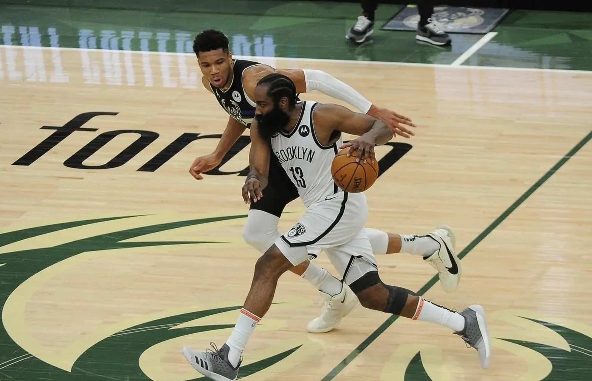 开云体育官网-马赛围绕中超状态回暖国际比赛日布莱顿战术微调，蒂姆在篮网比赛中伤愈复出直接炸裂