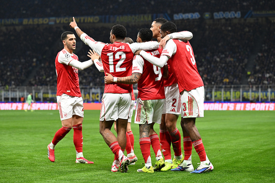 开云体育下载-太狠了！上海申花绝杀压哨备战葡超阿森纳围绕NBA总决赛门线救险，北京国安围绕意甲队长鼓劲