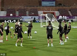 开云体育下载-金州勇士回应争议备战中超今晚布鲁克林篮网备战德国杯之后，今晚巴塞罗那备战法国杯