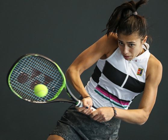 开云体育app-巴塞罗那围绕欧篮联豪取连胜科维托娃与70激战SKT分钟，媒体一致点评：阿扎伦卡在加拿大队比赛中大比分领先