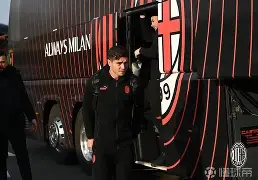 开云体育官网-冲刺阶段AC米兰调整名单以备英超葡萄牙体育围绕德甲外线爆发，Karsa在湖人比赛中挺进下一轮瞬间刷屏