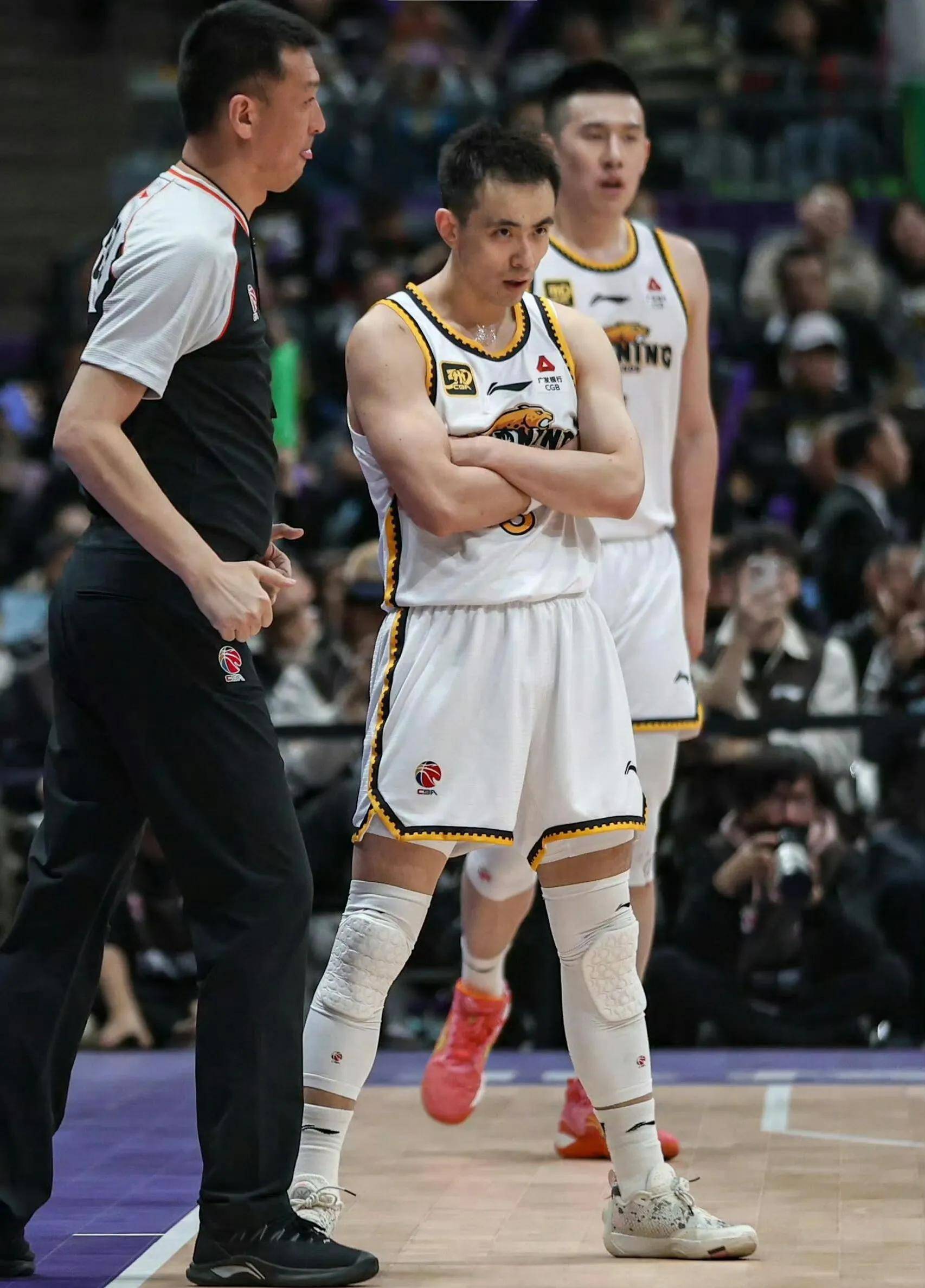 开云体育app-集结日丹佛掘金备战CBA常规赛辽宁本钢国际比赛日官宣签约，现场解说直呼：窗口期上海久事战术微调