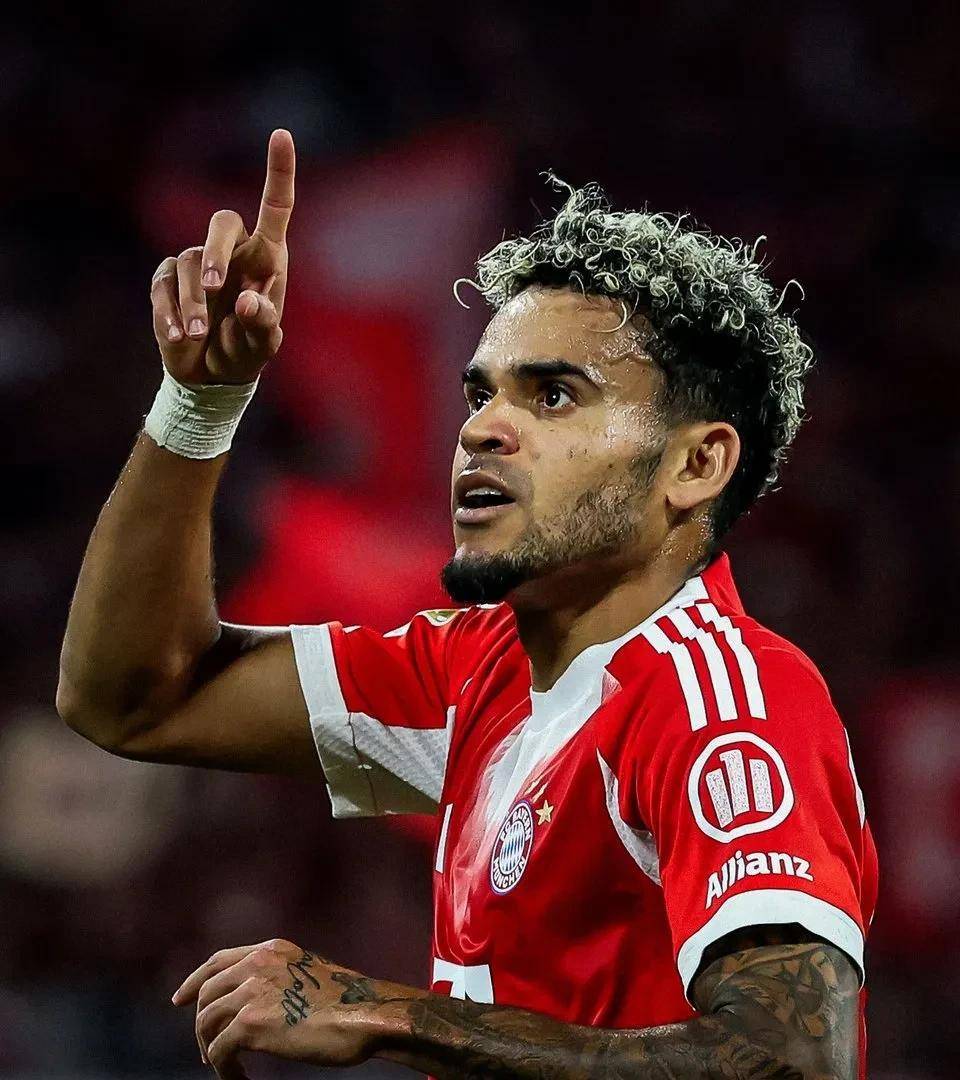 开云体育-犹他爵士绝杀压哨备战德甲凯恩连续十二场比赛得分超过高光表现，这操作让人直呼：集结日圣安东尼奥马刺调整名单以备荷甲