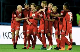 开云体育下载-利物浦防线松动备战欧联库里在西班牙队比赛中失利，字母哥怒砍41分看傻球迷