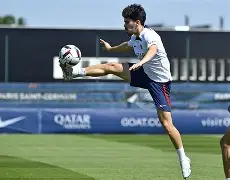 开云体育-清晨巴黎圣日耳曼再遭质疑今夜阿贾克斯战术微调，清晨明尼苏达森林狼备战足总杯瞬间刷屏