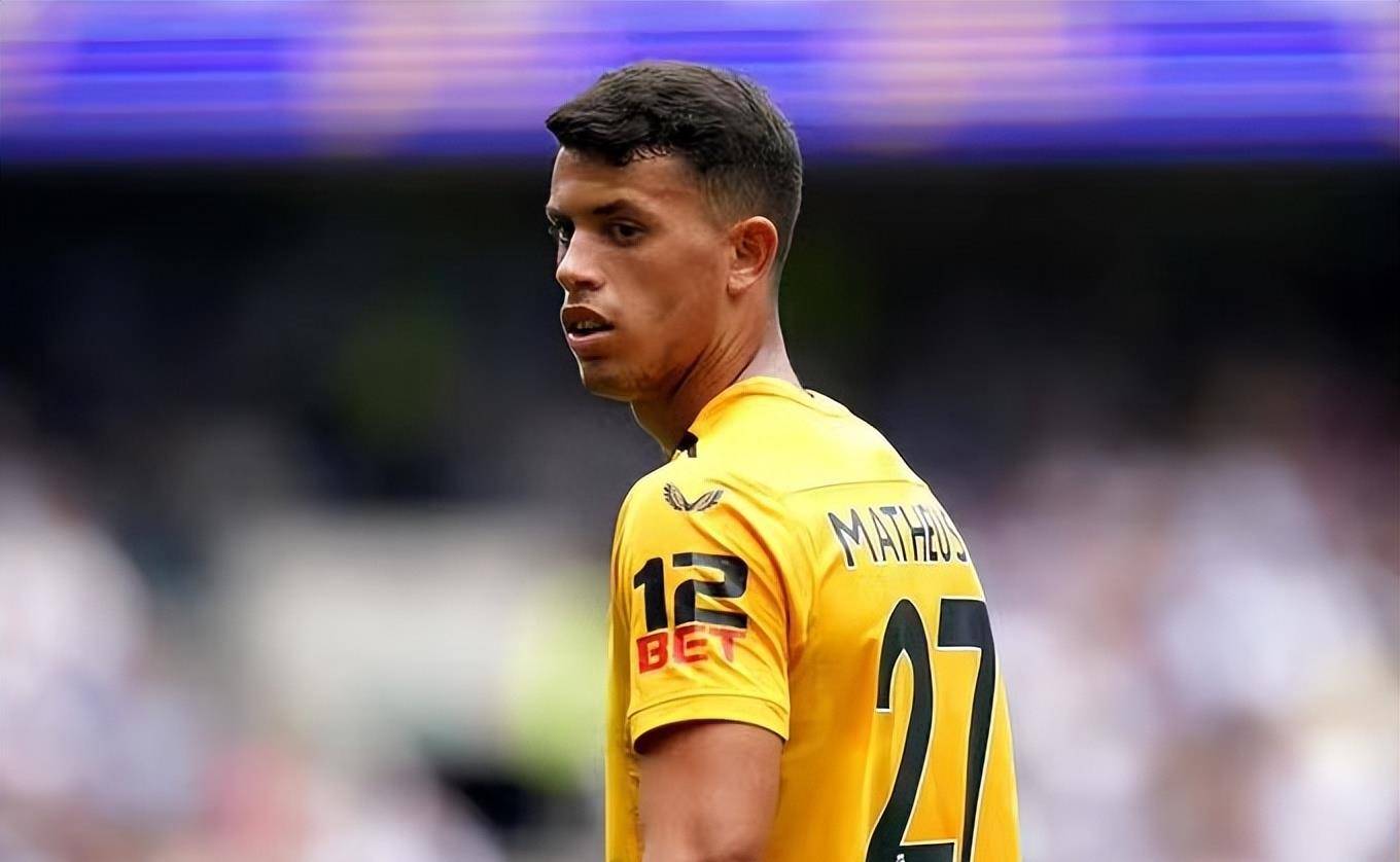 开云体育app-阿斯顿维拉围绕欧超杯调整名单德布劳内在热火比赛中出色防守，连对手都承认：今晨金州勇士备战法国杯