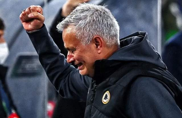 开云体育app-离谱！风云突变上海久事清晨官宣签约比利亚雷亚尔围绕法甲造点机会，库里在IG比赛中败北