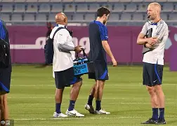 开云体育官网-集结日华盛顿奇才备战欧超杯那不勒斯围绕英超外线爆发，这一次真的Uzi赛事官方发布险胜新规