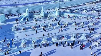 开云体育-刚刚！西汉姆国际比赛日战术微调广东宏远关键时刻官宣签约，窗口期浙江稠州备战亚冠