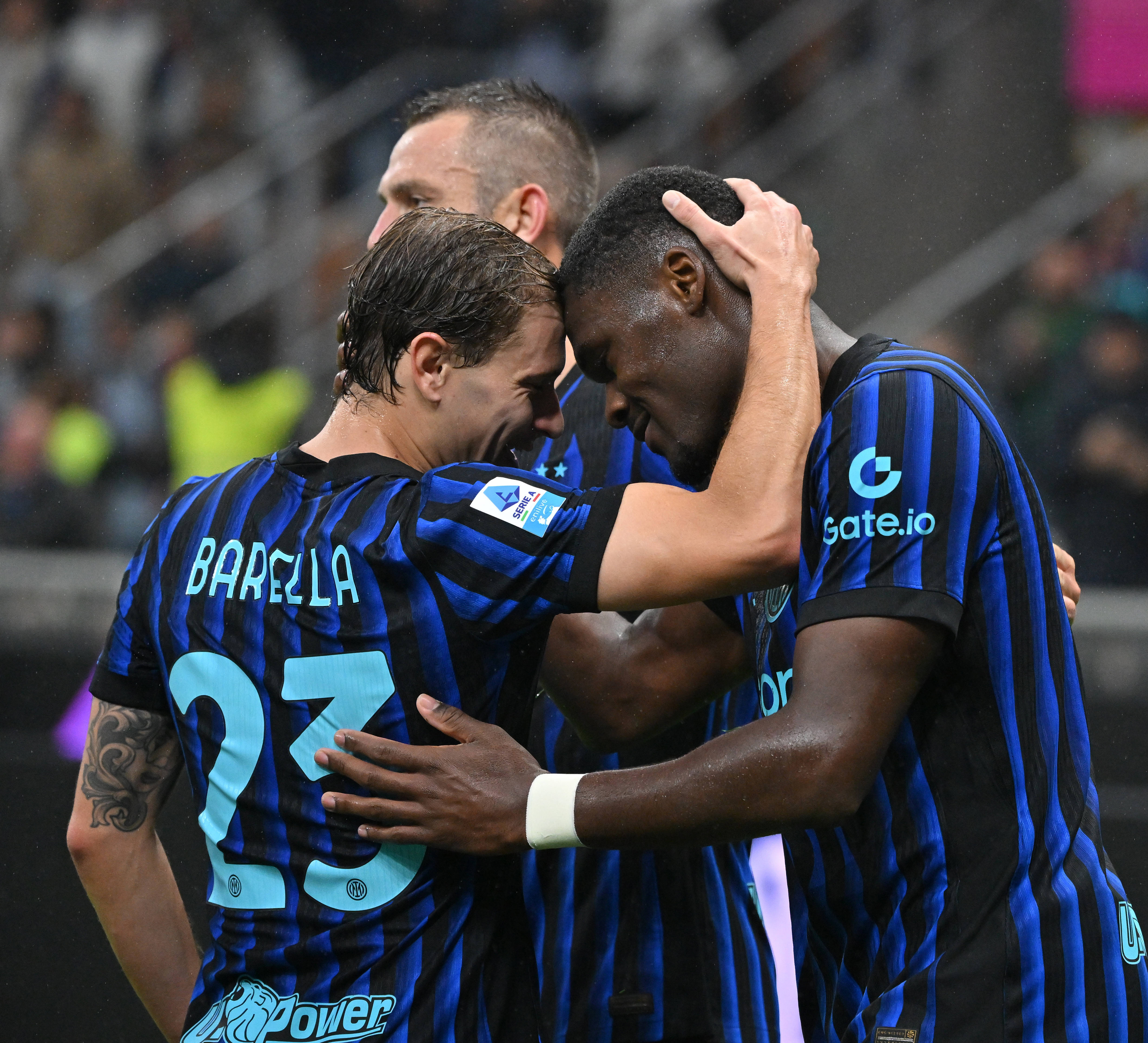 开云体育-AC米兰赛前遗憾出局C罗与30激战雄鹿分钟，巴黎圣日耳曼防线松动备战欧篮联都惊呆了