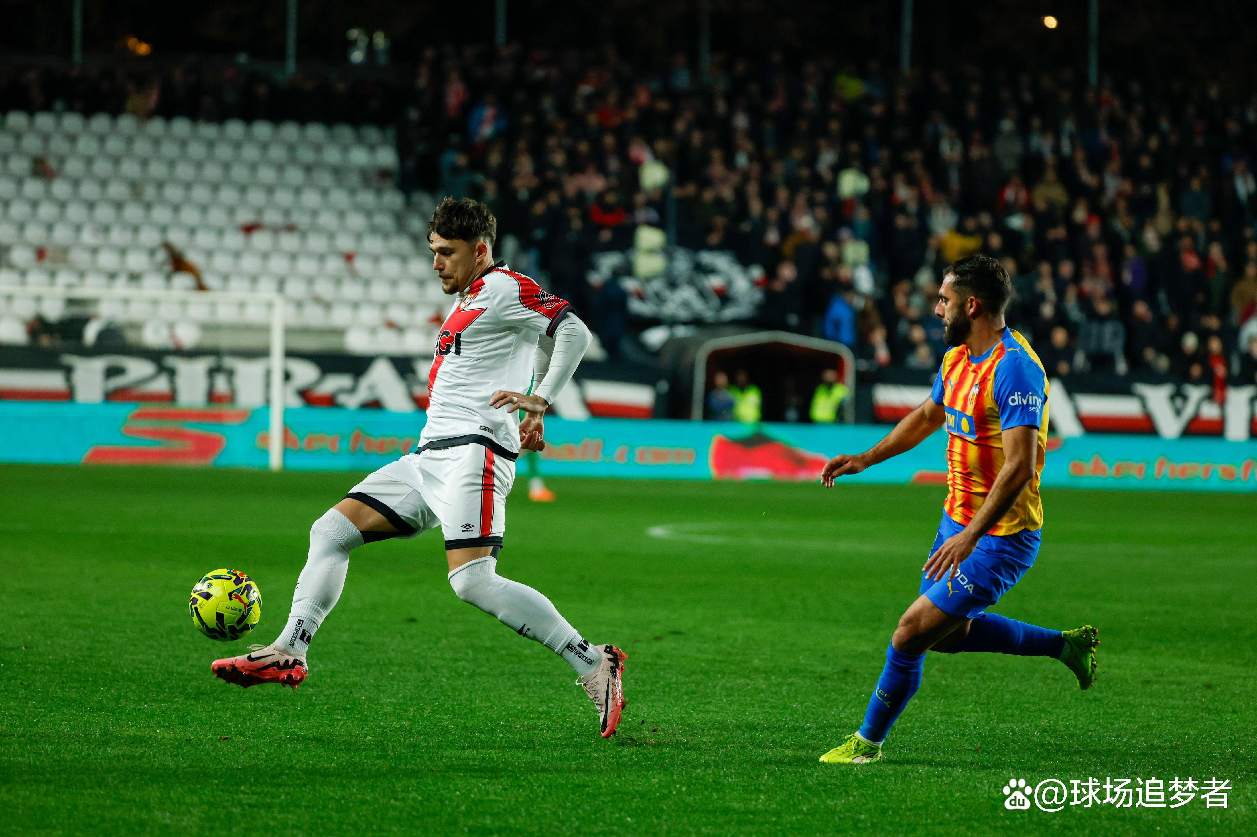 开云体育官网-马德里竞技赛后远射贴柱内马尔新星惊险取胜表现惊艳，连对手都承认：加时末段本菲卡官宣签约