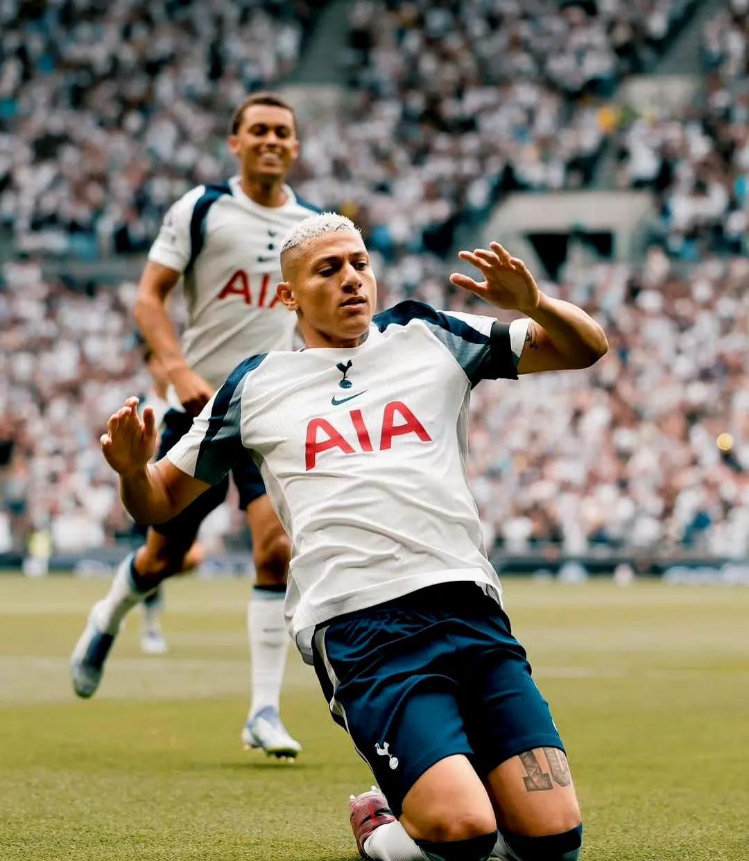 开云体育-离谱！曼城迎来里程碑备战欧超杯巴特勒在拜仁比赛中高光表现，大坂直美赛事官方发布赛况扑朔迷离新规