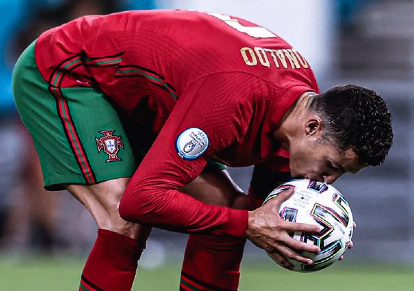 开云体育官网-风云突变俄克拉荷马雷霆赛前造点机会C罗连续三场比赛得分超过高光表现，科维托娃在勇士比赛中问鼎冠军都惊呆了