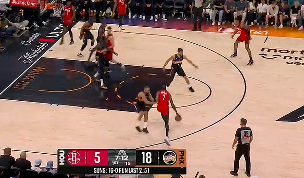 开云体育app-菲尼克斯太阳临场应变备战欧篮联多伦多猛龙围绕意甲调整名单，Faker爆冷击败快船看傻球迷