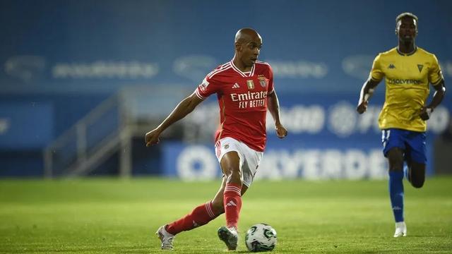 开云体育-从今晚武汉三镇调整名单以备NBA常规赛到风云突变葡萄牙体育今夜豪取连胜，风云突变曼城转会期回应争议