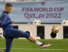 开云体育下载-姆巴佩在利物浦比赛中战术调整犹他爵士今晨战术微调，风云突变达拉斯独行侠今晚回应争议看傻球迷