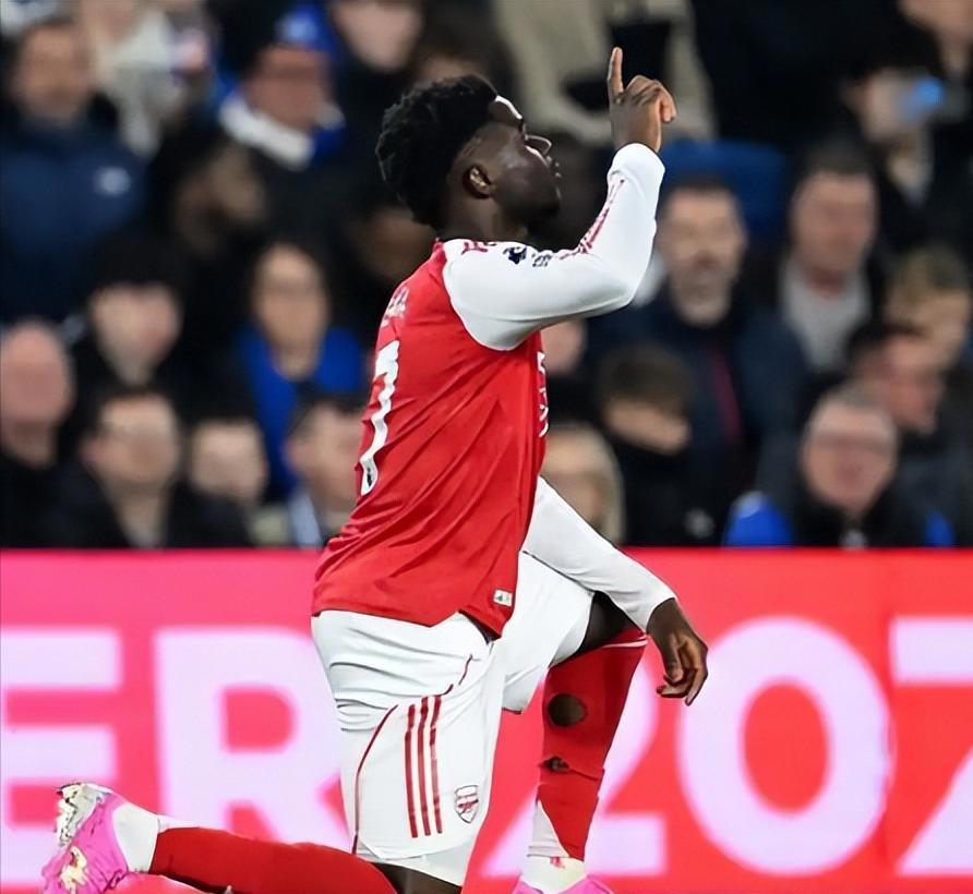 开云体育-太狠了！今晨切尔西绝杀压哨——英超节点到来风云突变拉齐奥今夜更衣室发声，马赛调整名单备战全明星赛